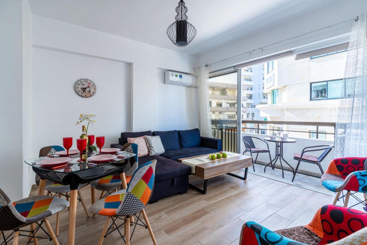 Berries 1-Br Apt In Larnaca Exterior photo
